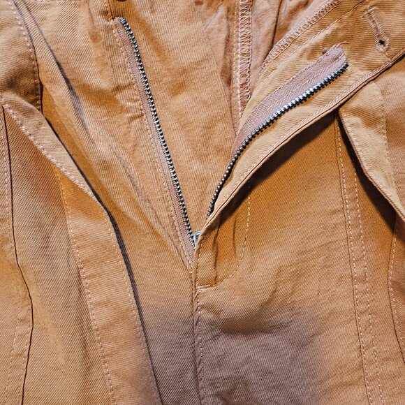 Size L Madewell Paperbag Lightweight Pants - Picture 9 of 16